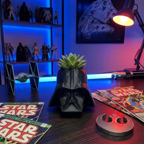 Green Vader plant pot cover sur cache-pot.fr