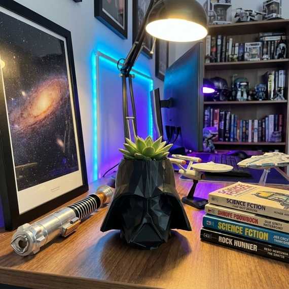 Green Vader plant pot cover sur cache-pot.fr