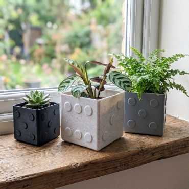 Cache-pot Dado sur cache-pot.fr