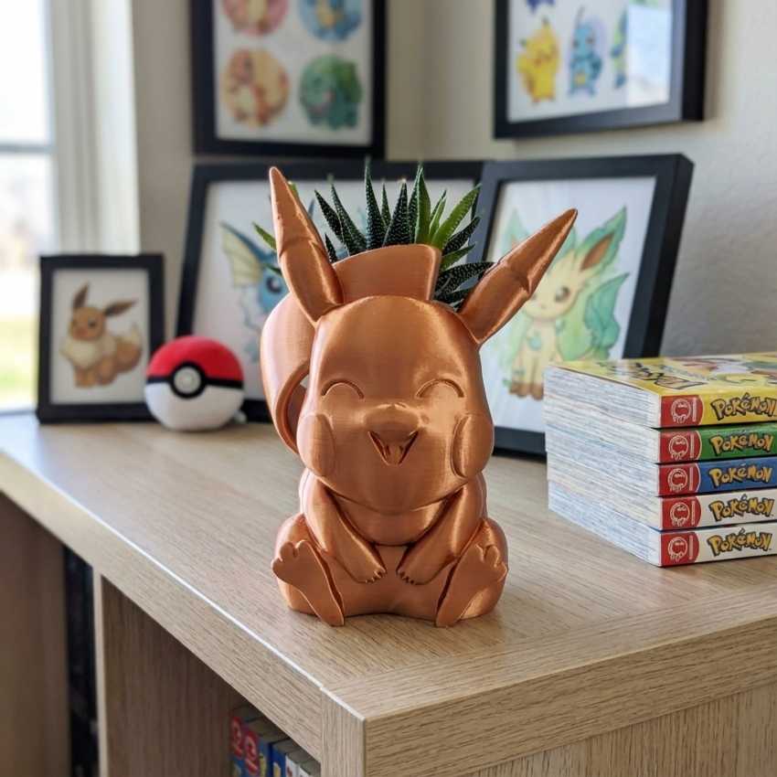 Macetero Pikachu sur cache-pot.fr