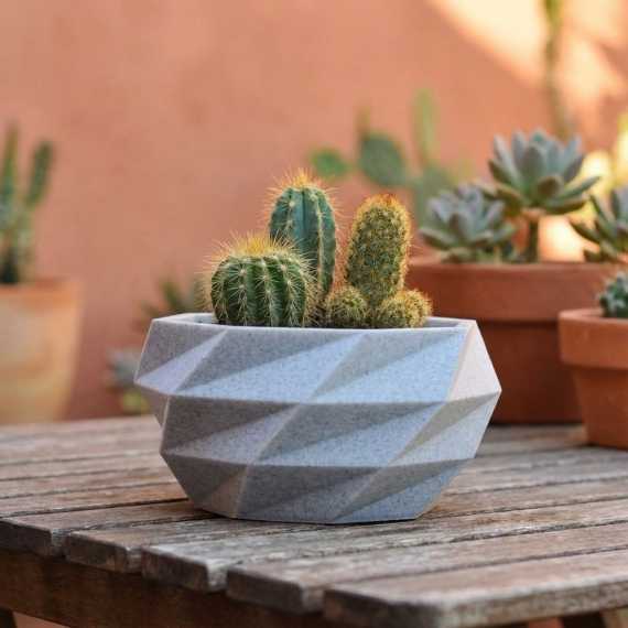 Maceta Polígono sur cache-pot.fr