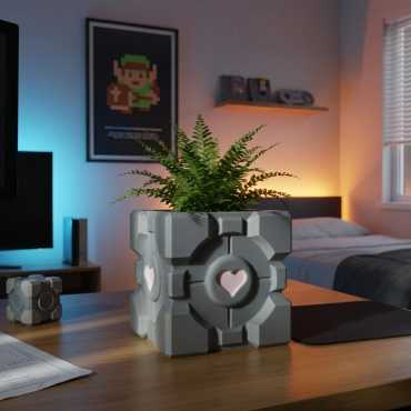Macetero Companion Cube sur cache-pot.fr