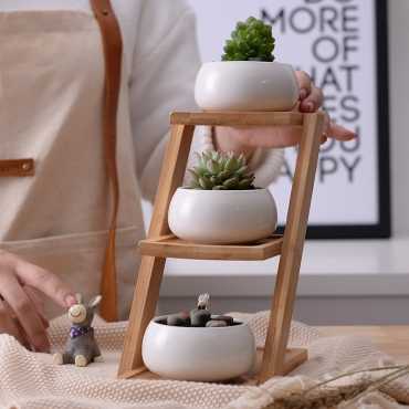 Les 3 pots en céramique et leur plateau en bois - 1 Les 3 pots en céramique et leur plateau en bois - 1