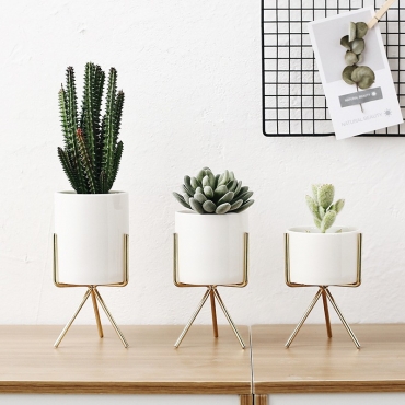 3 stand pots - 1 3 stand pots - 1