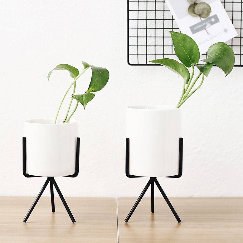 Cache-pot sur promo pied