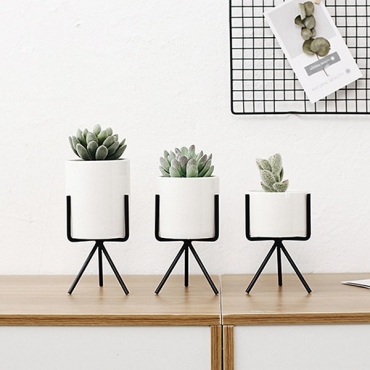 3 stand pots - 7 3 stand pots - 7