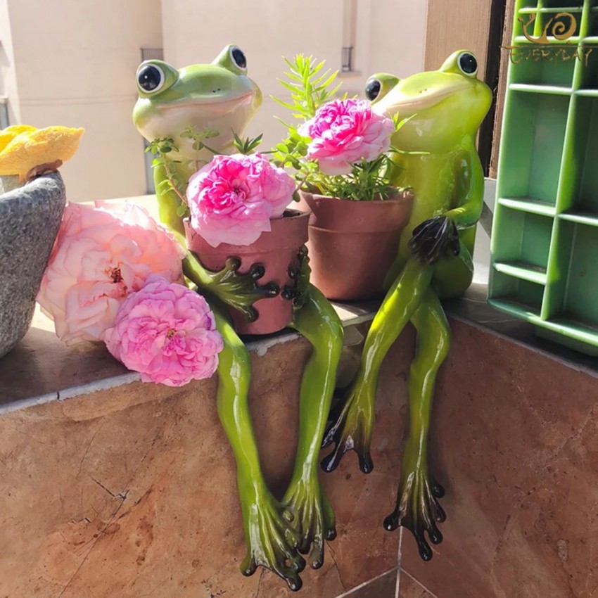 Frog holding a pot - 1